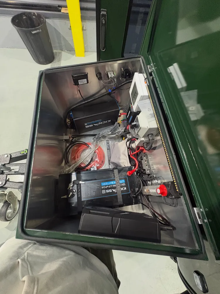 The battery and power equipment fitted to a recent Breath Ultra