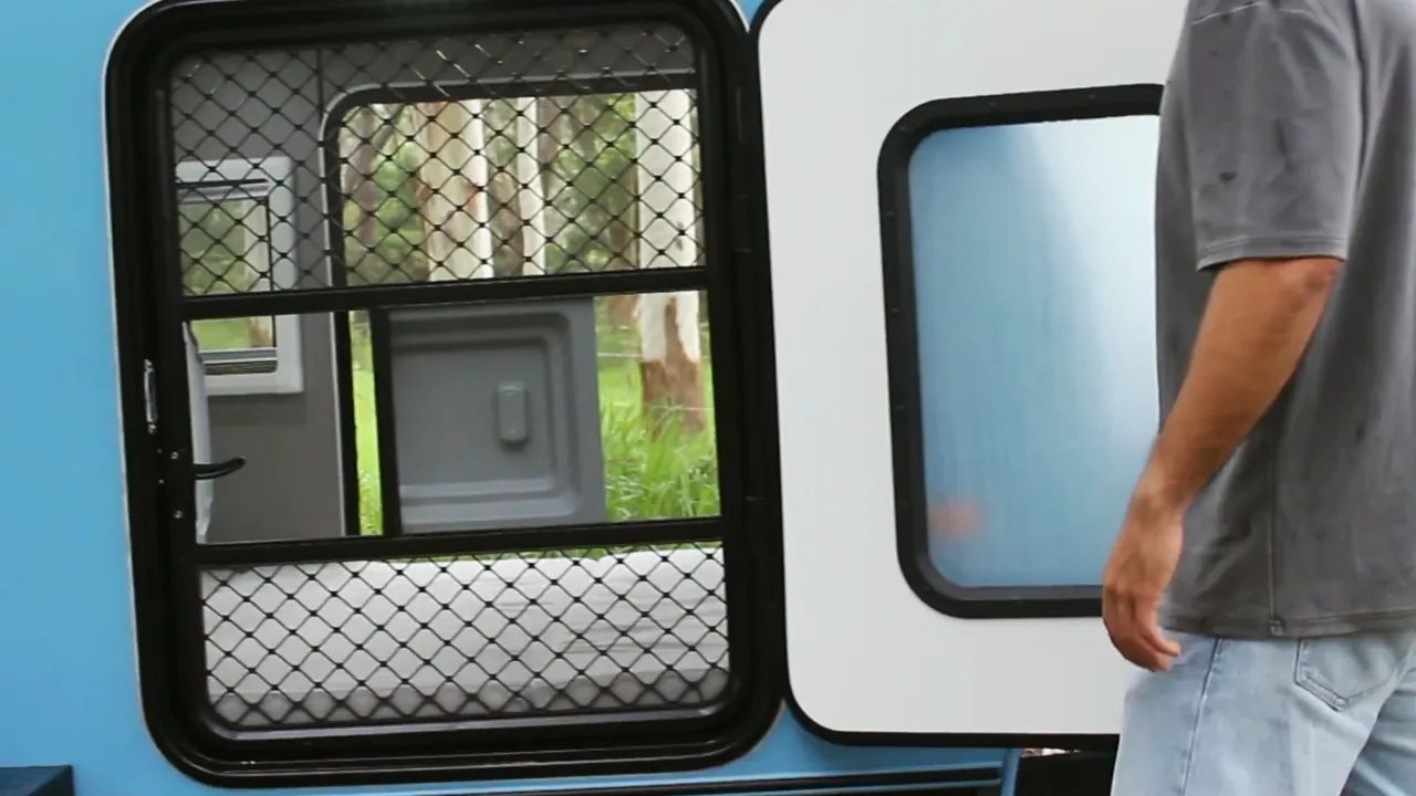 Opening the Essential’s screened side door