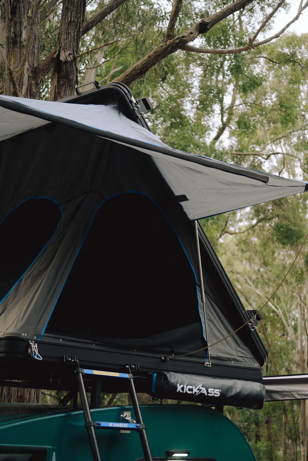 Breath Plus KICKASS rooftop tent close-up