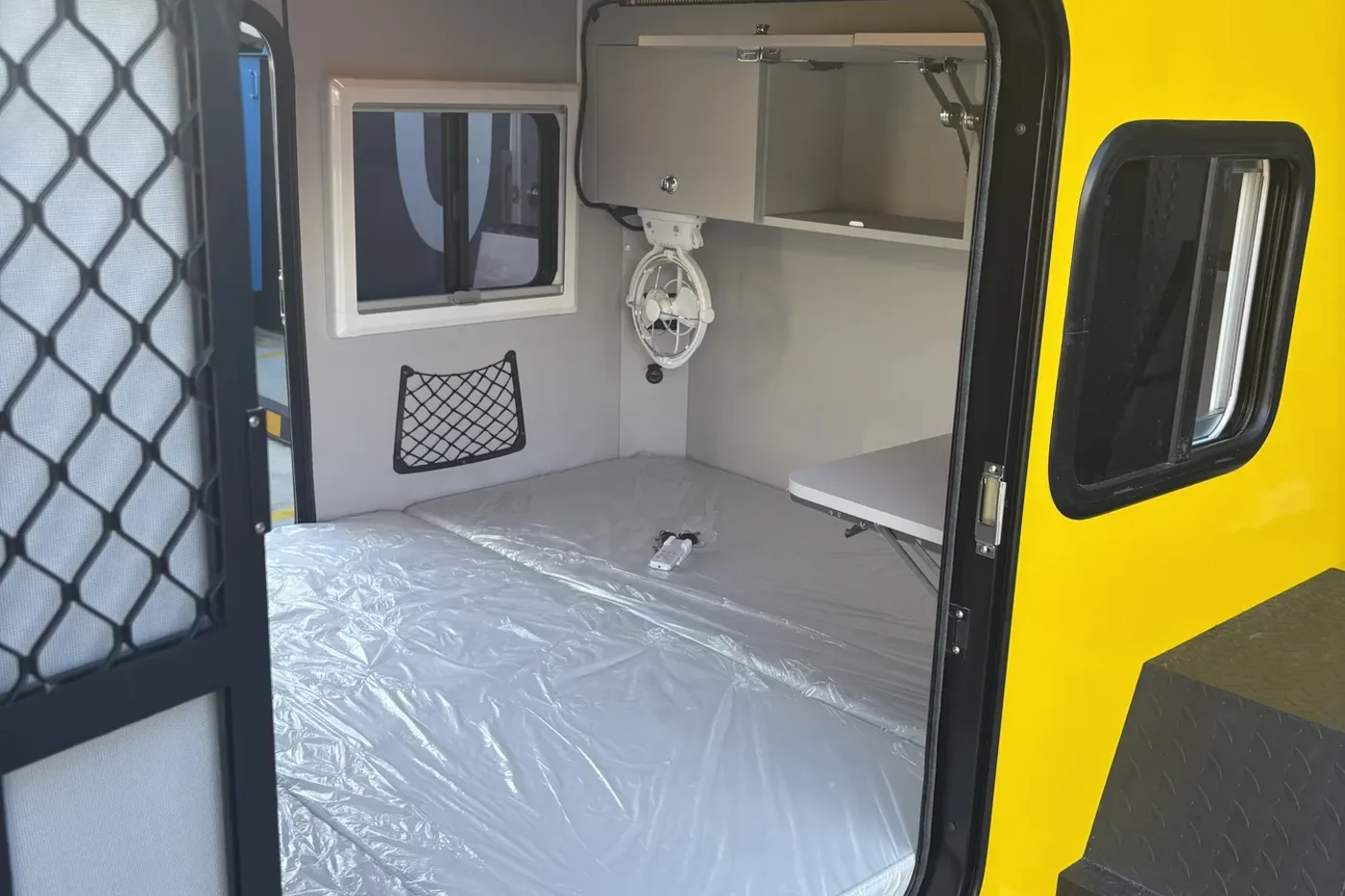 Breath Essential sleeping cabin seen through the door