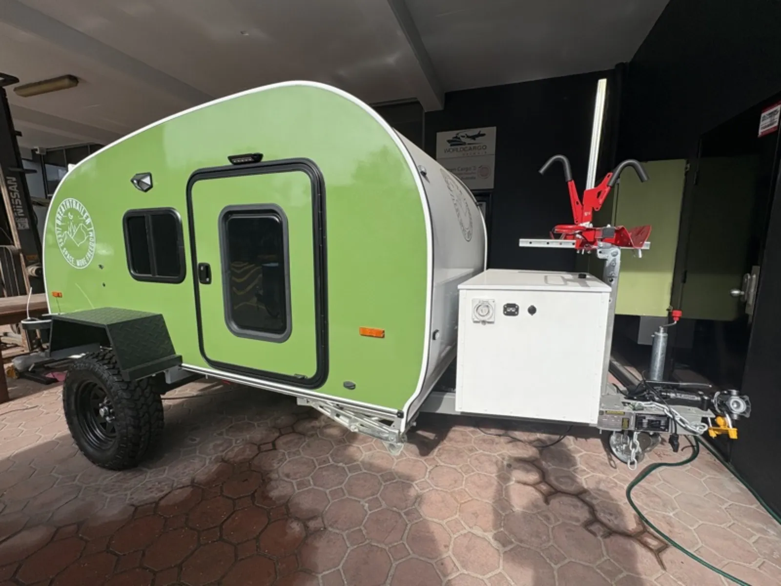 Breath Ultra green 3/4 rear