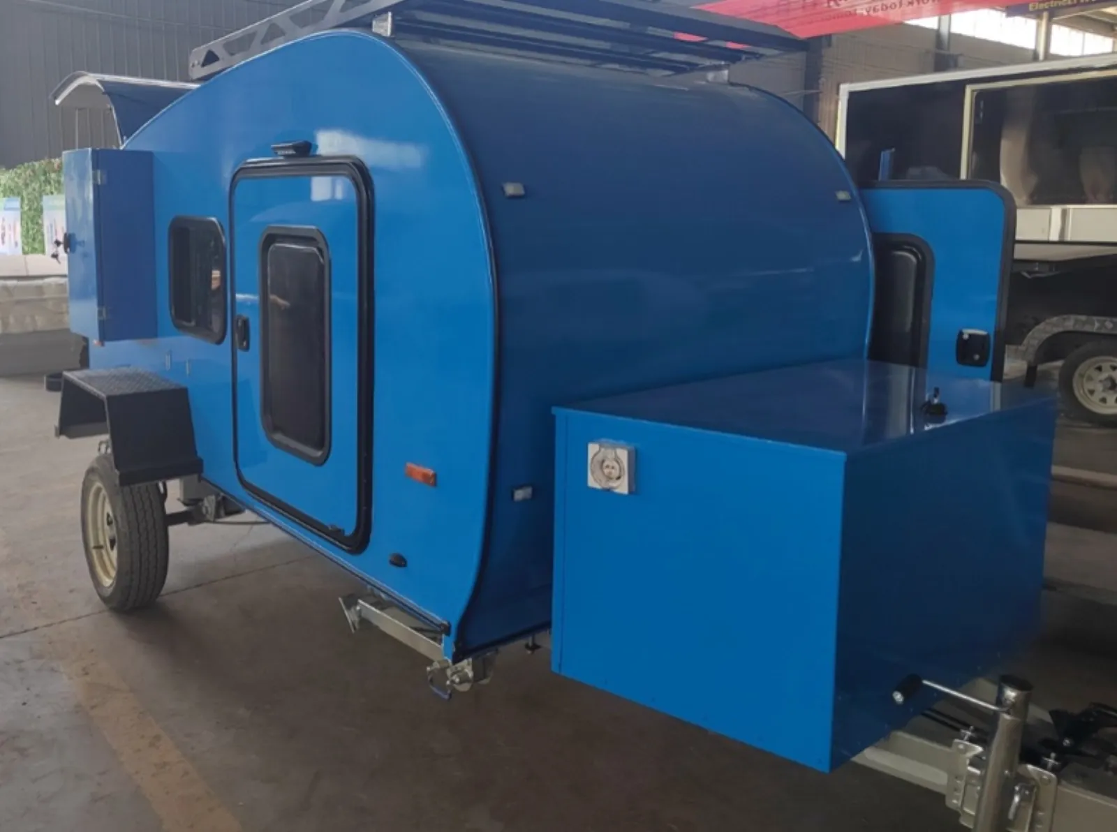 Breath Ultra blue side warehouse